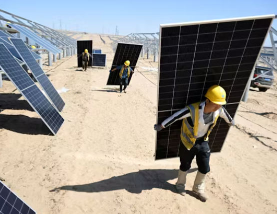 「太陽光パネルと半導体の製造装置は同じもの。太陽光発電叩きは日本を衰退させたい中国の陰謀」マジ？